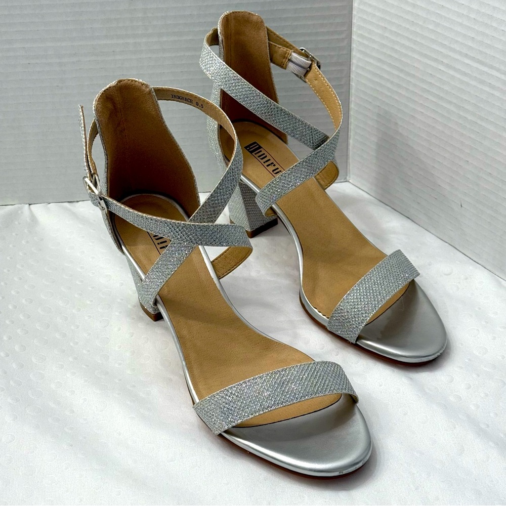 IDIFU Women's IN3Grace Strappy Block Heel Silver Glitter Open Toe Sandals Sz 9.5